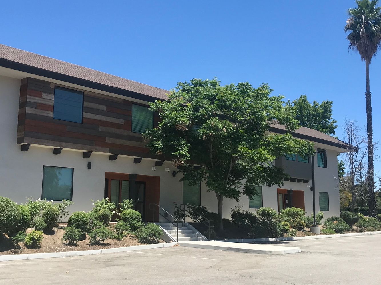 860 Hemlock Ridge Ct, Simi Valley, CA 93065